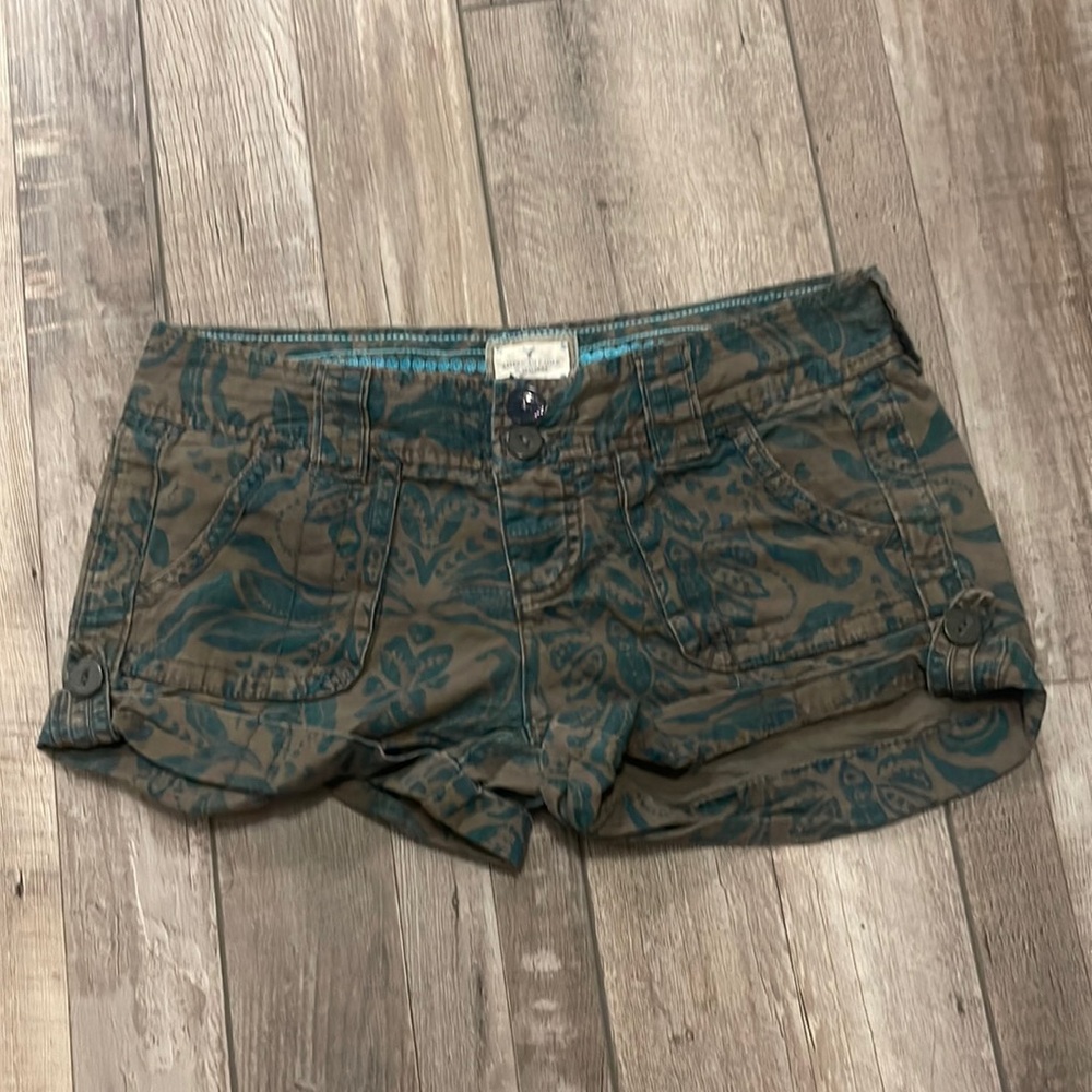American Eagle Safari Shorts